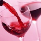 Домашнє вино з листя винограду або вишні