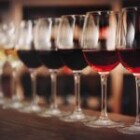 Вина з долини Рони (Rhone Wines): особливості, класифікація і марки